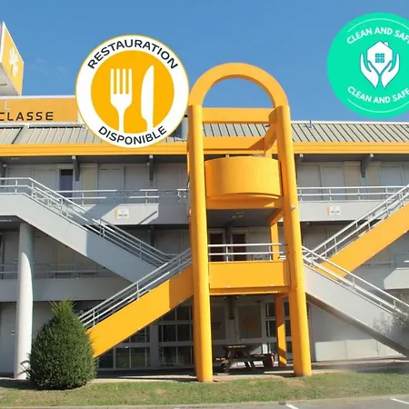 Hotel Premiere Classe *